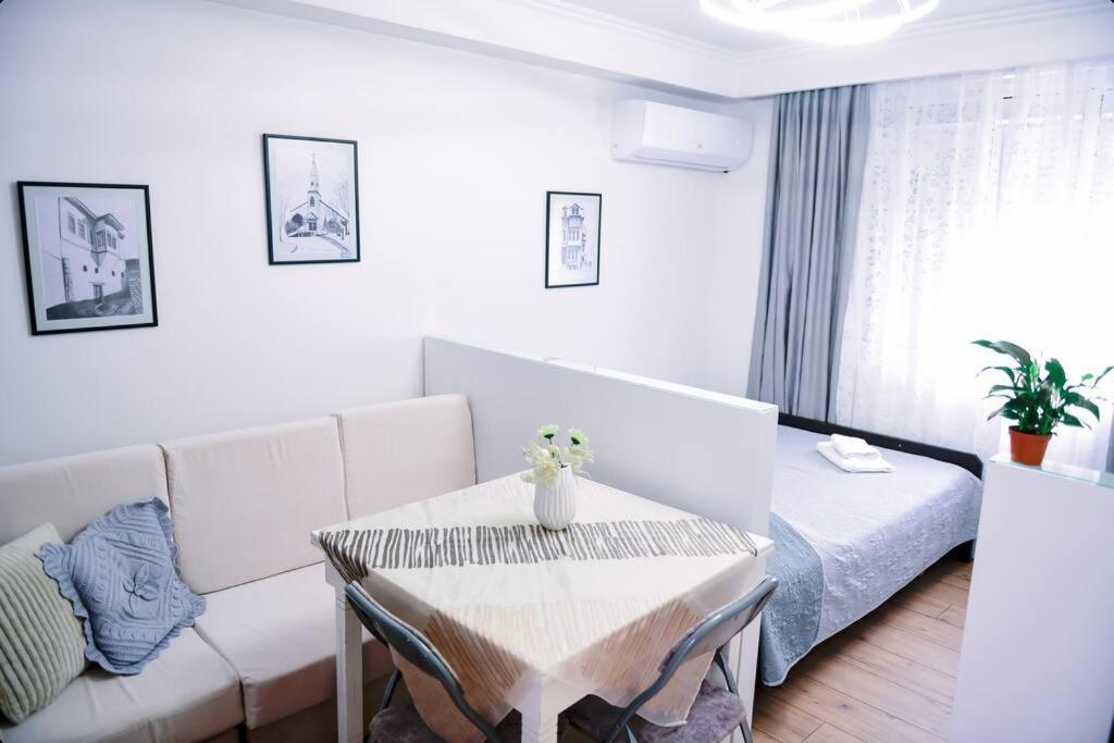 Magda Studio In Berat Center מראה חיצוני תמונה