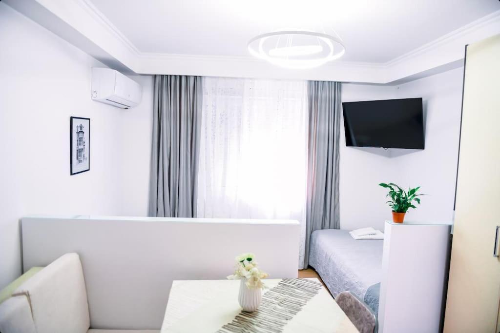 Magda Studio In Berat Center מראה חיצוני תמונה